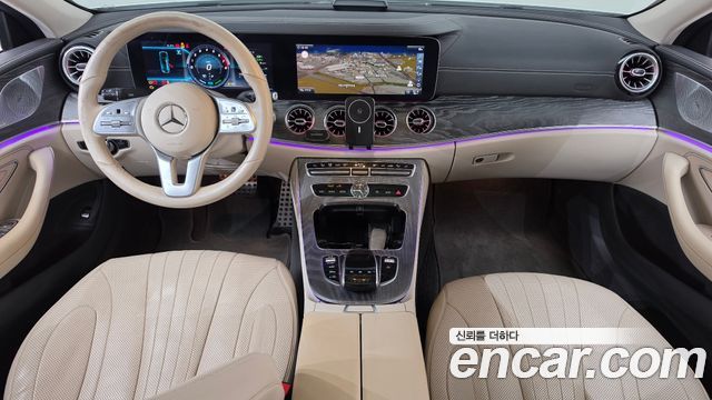 Mercedes-Benz CLS-Class 2020 — photo 10