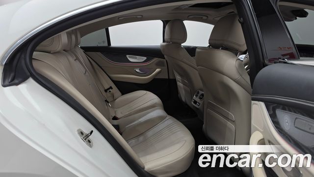 Mercedes-Benz CLS-Class 2020 — photo 17