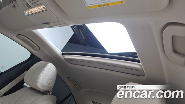 Mercedes-Benz CLS-Class 2020 — photo 23