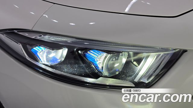 Mercedes-Benz CLS-Class 2020 — photo 8