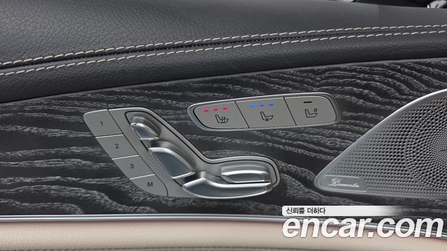 Mercedes-Benz CLS-Class 2020 — photo 29