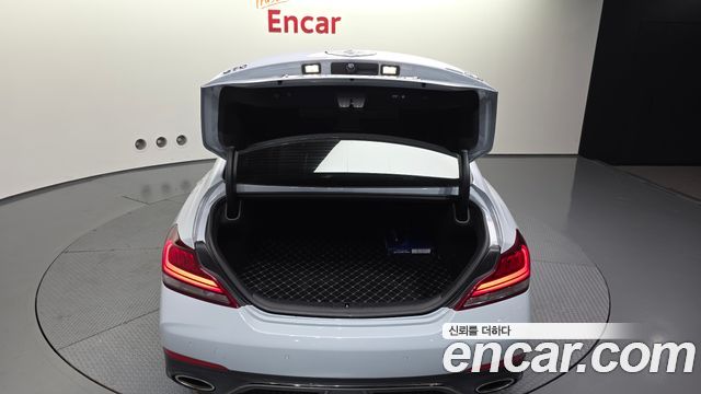 Genesis G70 2019 — photo 26