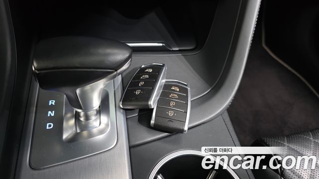 Genesis G70 2019 — photo 31