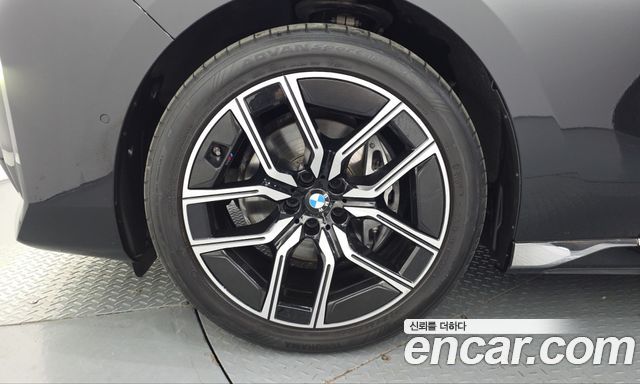 BMW 7-Series 2024 — photo 5