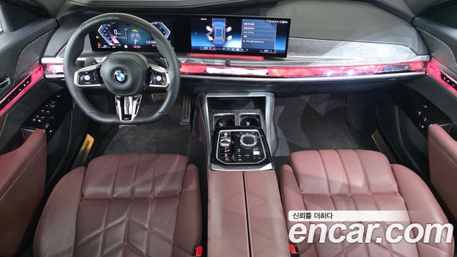 BMW 7-Series 2024 — photo 10