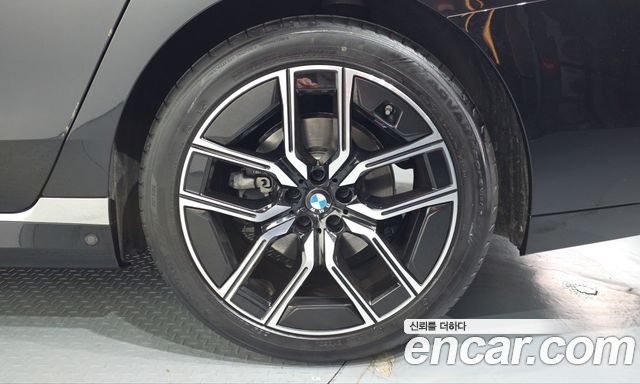 BMW 7-Series 2024 — photo 7