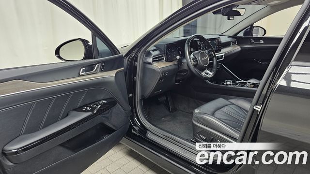 Kia K5 2023 — photo 13