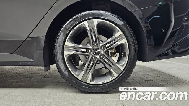 Kia K5 2023 — photo 7
