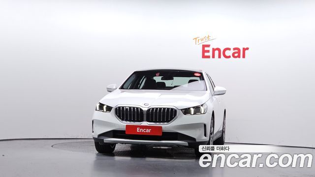 BMW 5-Series 2026 — photo 3