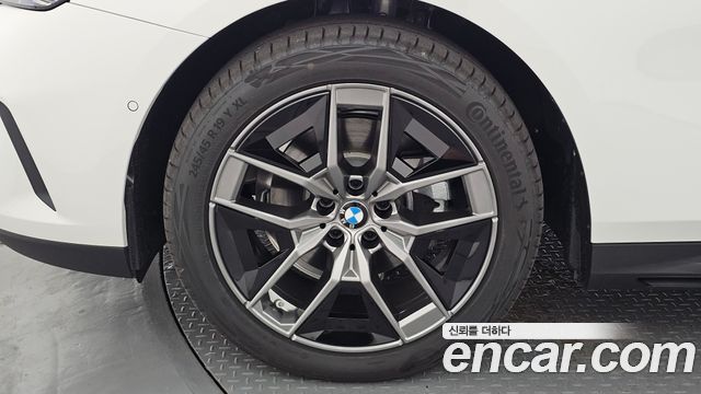 BMW 5-Series 2026 — photo 5