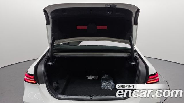 BMW 5-Series 2026 — photo 21
