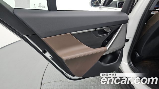 BMW 5-Series 2026 — photo 15