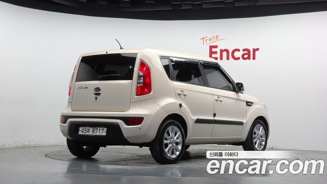 Kia Soul 2012 — photo 2