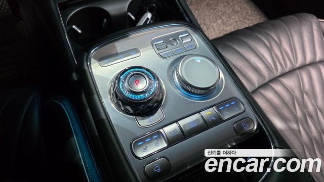 Genesis G90 2022 — photo 12