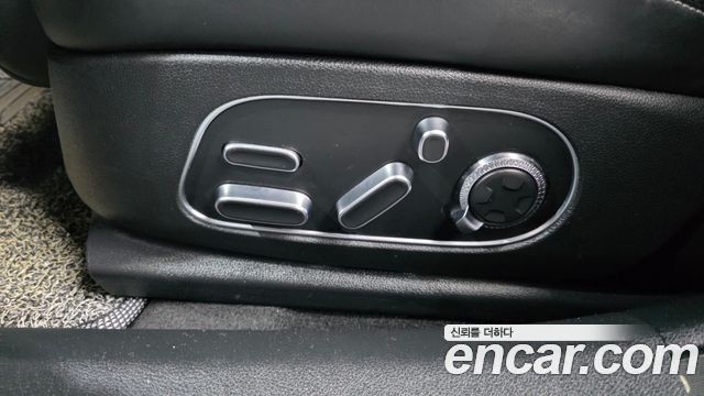 Genesis G90 2022 — photo 33