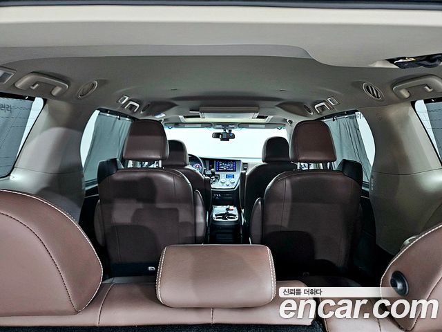 Toyota Sienna 2017 — photo 17