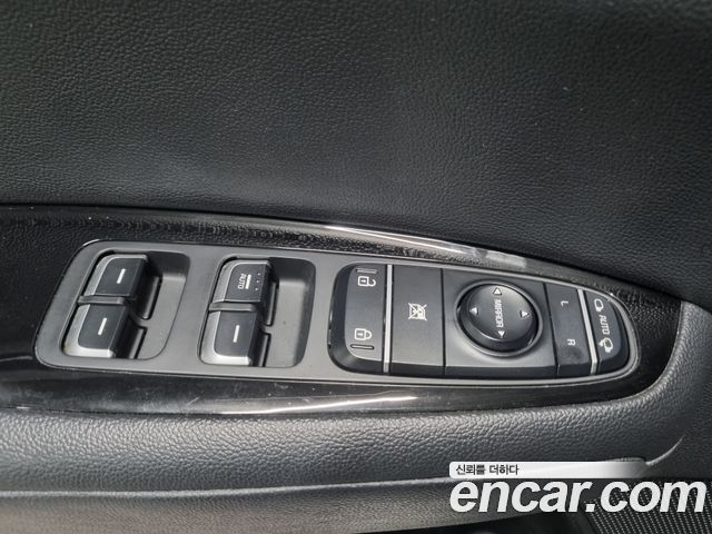Kia K5 2017 — photo 10