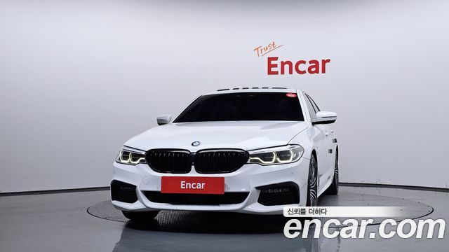 BMW 5-Series 2019 — photo 3