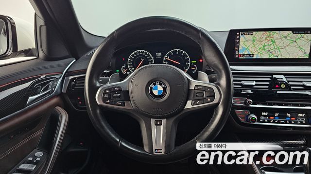 BMW 5-Series 2019 — photo 19