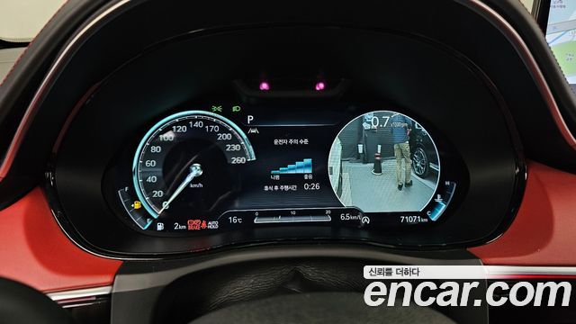 Genesis GV70 2021 — photo 8