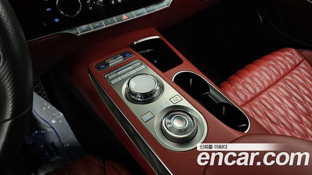 Genesis GV70 2021 — photo 9