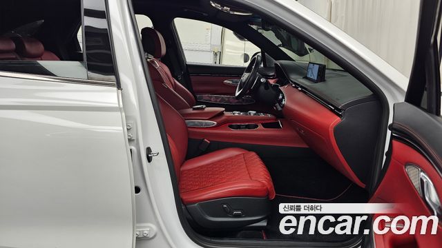 Genesis GV70 2021 — photo 11