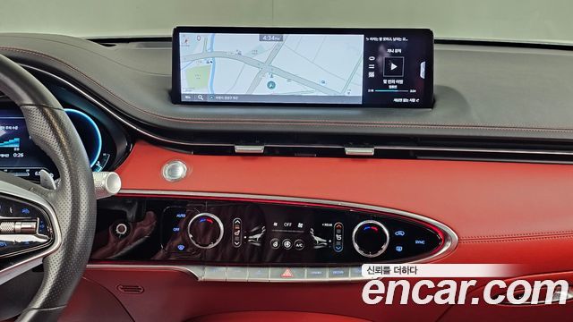 Genesis GV70 2021 — photo 14