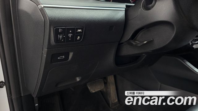 Kia K5 2022 — photo 24