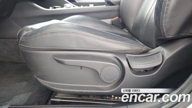 Kia K5 2022 — photo 30