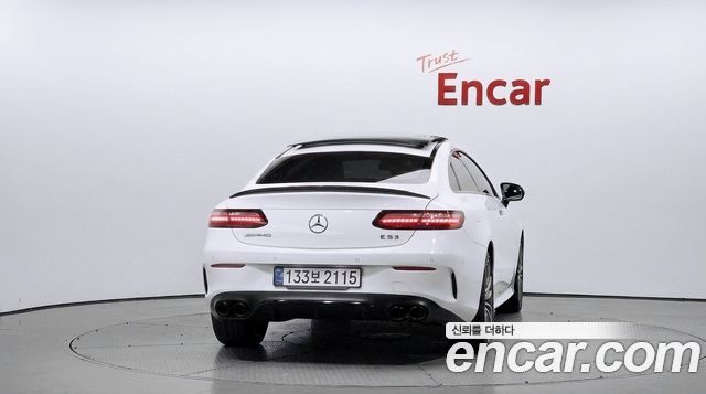 Mercedes-Benz E-Class 2021 — photo 4