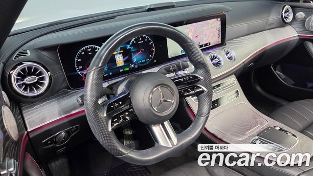 Mercedes-Benz E-Class 2021 — photo 17