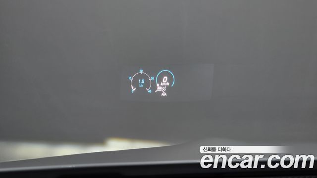 Mercedes-Benz E-Class 2021 — photo 26