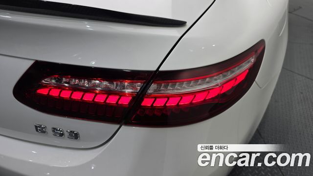 Mercedes-Benz E-Class 2021 — photo 9