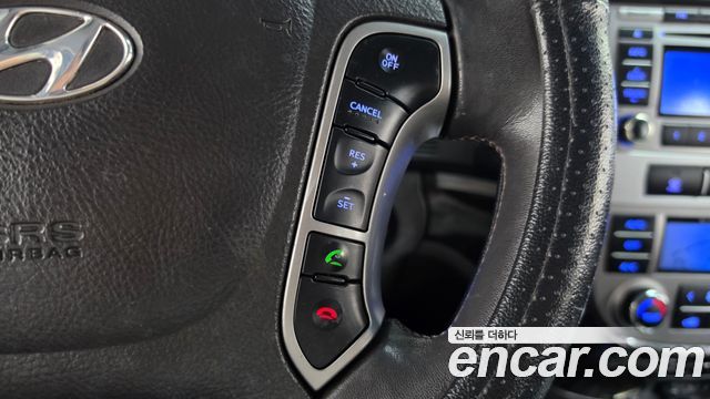 Hyundai Santafe 2012 — photo 17