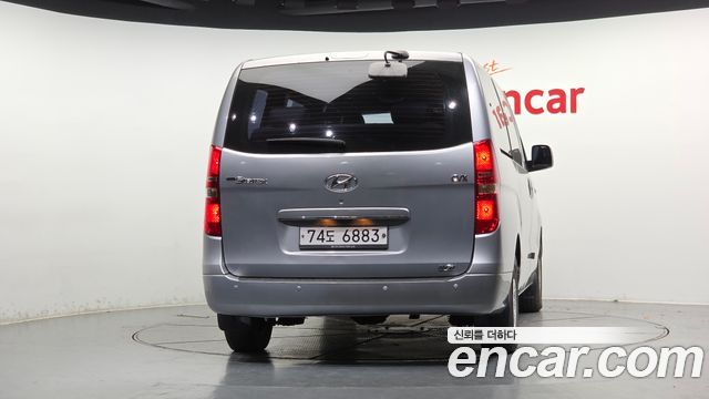 Hyundai Starex 2011 — photo 4
