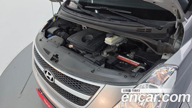 Hyundai Starex 2011 — photo 6