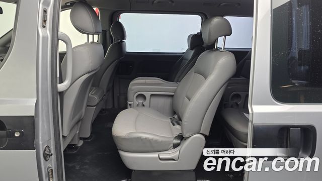 Hyundai Starex 2011 — photo 12