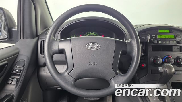 Hyundai Starex 2011 — photo 13