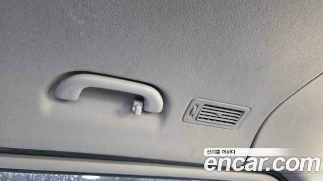 Hyundai Starex 2011 — photo 16