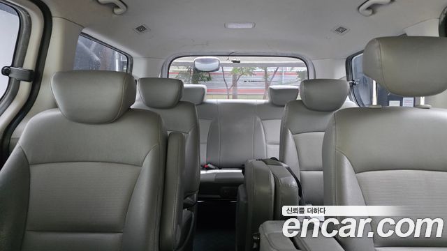 Hyundai Starex 2011 — photo 19