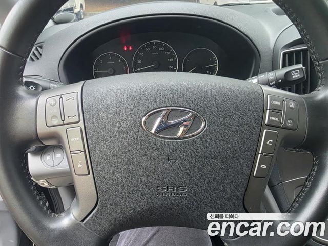 Hyundai Starex 2020 — photo 8