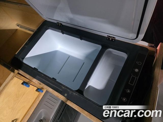 Hyundai Starex 2020 — photo 18