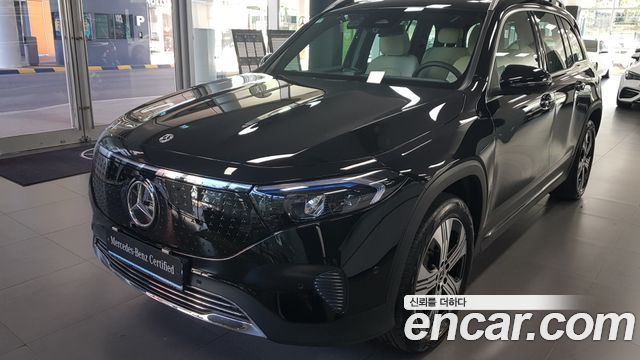 Mercedes-Benz EQB 2026 — photo 1