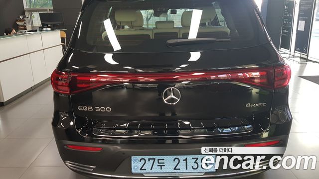 Mercedes-Benz EQB 2026 — photo 4