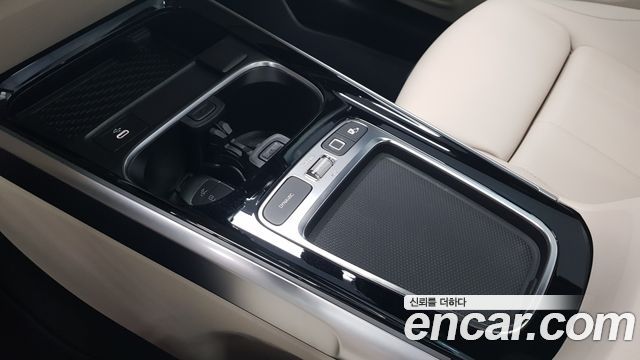 Mercedes-Benz EQB 2026 — photo 9