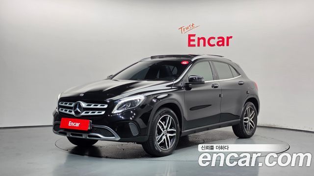 Mercedes-Benz GLA-Class 2018 — photo 1