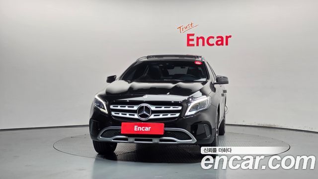 Mercedes-Benz GLA-Class 2018 — photo 3