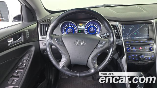 Hyundai Sonata 2013 — photo 14