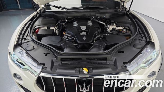 Maserati Levante 2020 — photo 6