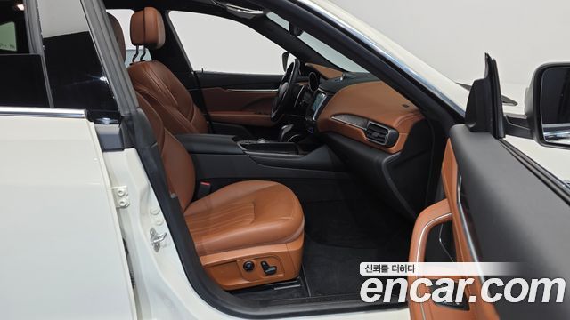 Maserati Levante 2020 — photo 11